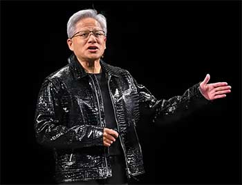 黄仁勋因建数据中心电工薪资10万以上